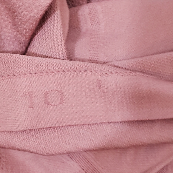 Lululemon Swiftly Tech Racerback Tank Size 10 Quicksand Pink - Picture 6 of 8